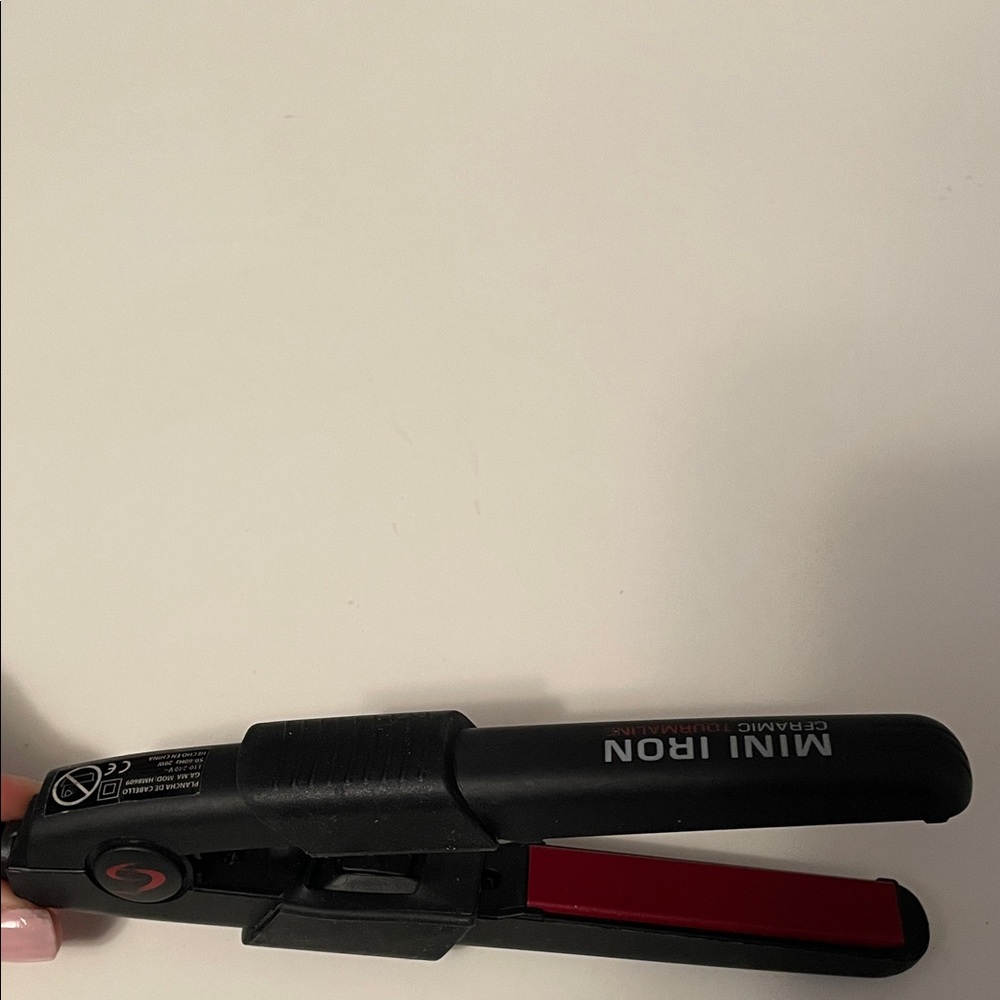 Mini 1/2” wide Black and Red Hair Straightener
